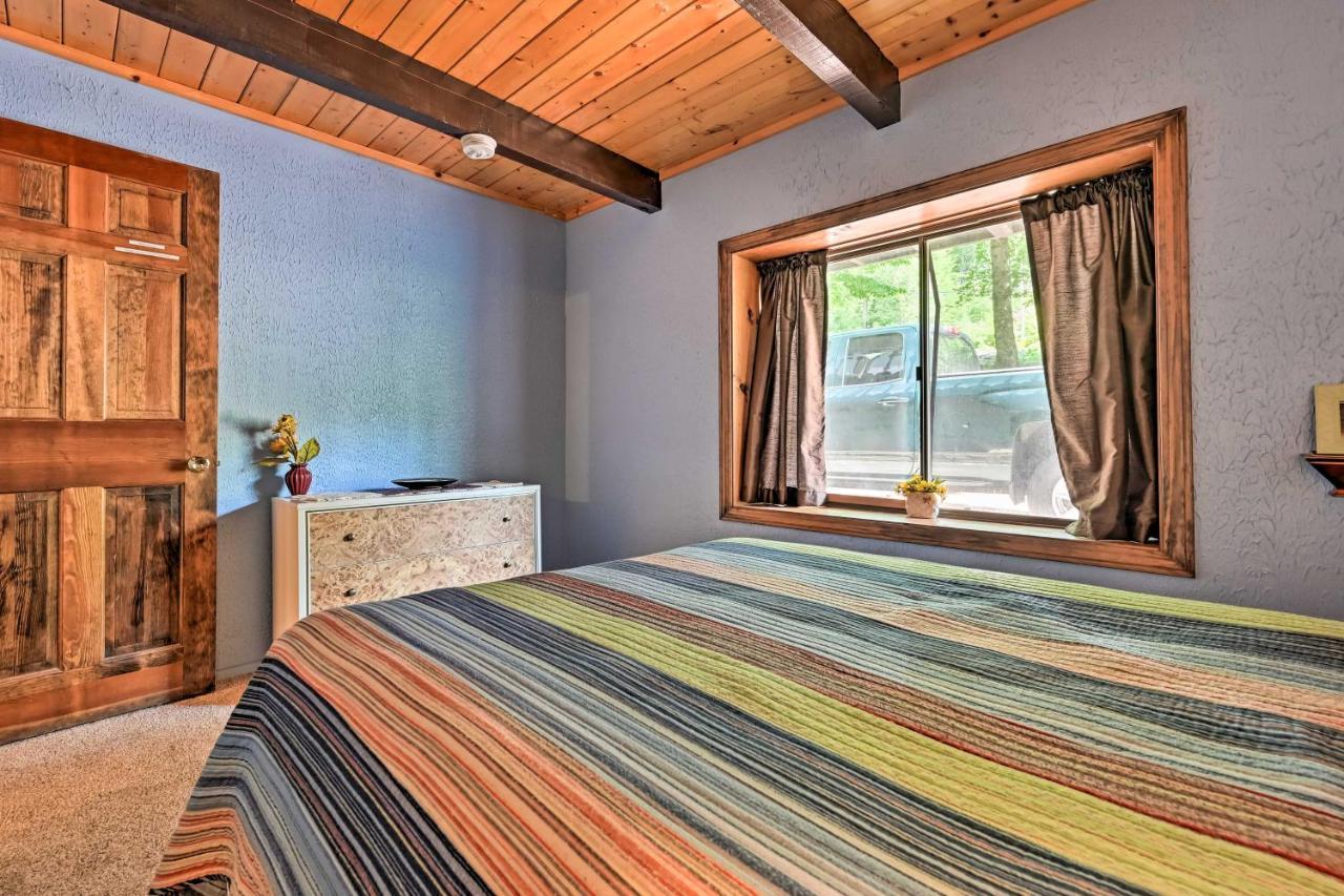 Swiss-Style Chalet With Fireplace - Near Story Land! Бартлетт Экстерьер фото