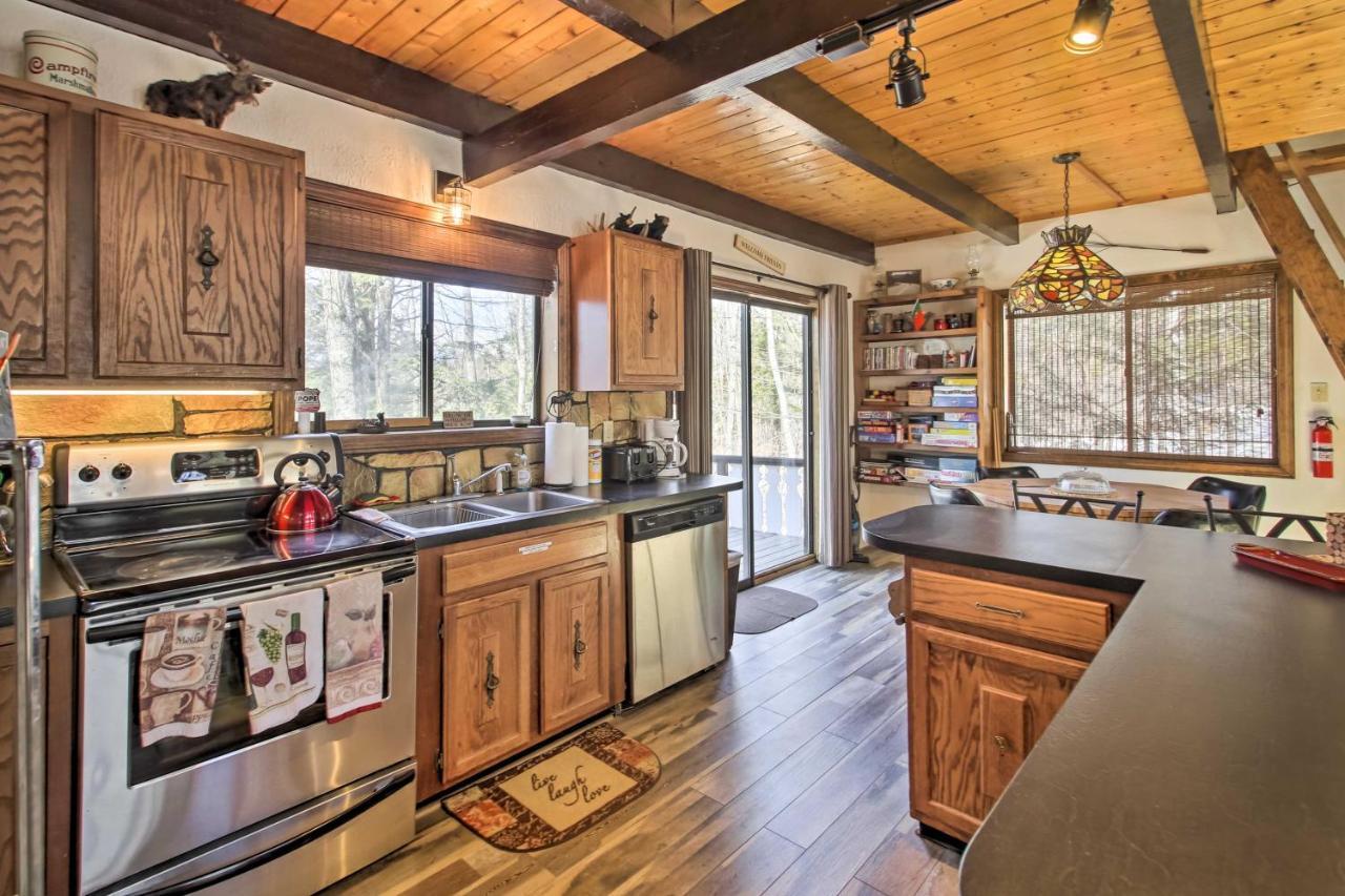 Swiss-Style Chalet With Fireplace - Near Story Land! Бартлетт Экстерьер фото