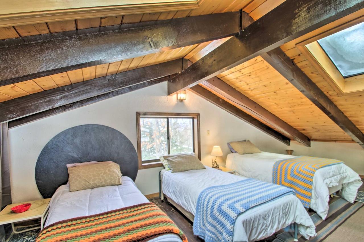 Swiss-Style Chalet With Fireplace - Near Story Land! Бартлетт Экстерьер фото